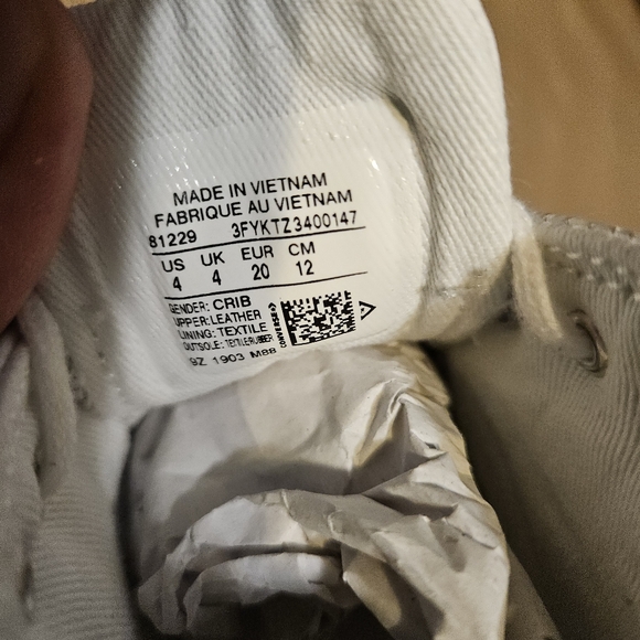 Converse First Star White Leather Infant Unisex Sneakers Size 4 US Crib with Box - Picture 12 of 14